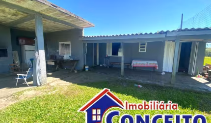 C31 - Residência de alvenaria composta de 05 dormitórios