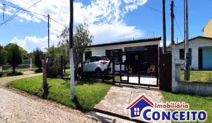 C68 - Excelente residência de esquina em ótima região no balneário Albatroz