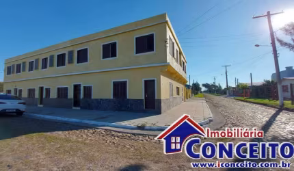 AP15 - Apartamento em excelente localização no Balneário Albatroz