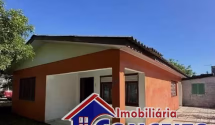 C15 - Residência composta de 03 dormitórios em ótima localização em Mariluz