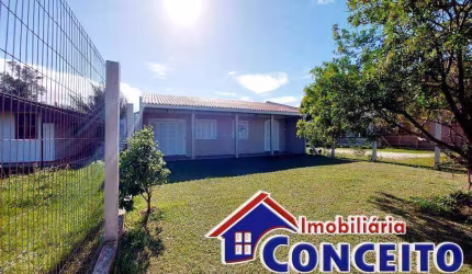 C132 - Excelente residência situada próxima à avenida principal