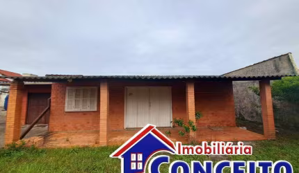 C75 - Ótima residência composta de 03 dormitórios em excelente localização