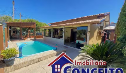 C03 - Excelente imóvel composto de 03 dormitórios com piscina em Mariluz