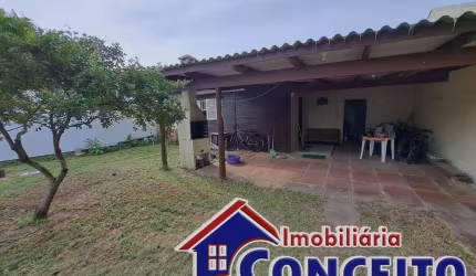 C234 - Residência mista localizada a 100 metros do mar