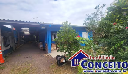 C376 - Lindo imóvel localizado em região de moradores em Mariluz