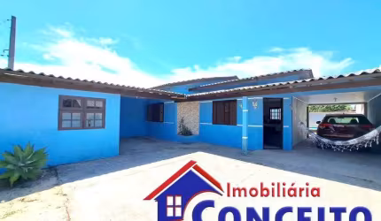 C275 - Ótima residência com piscina localizada em região de moradores
