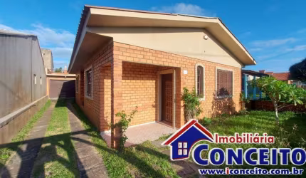 C542 - Linda residência a 150 metros do mar em Santa Terezinha