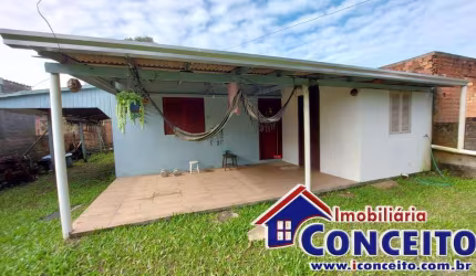 C268 - Ótima residência com 02 dormitórios no balneário Mariluz