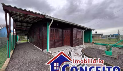 C586 - Excelente residência de 3 dormitórios no balneário Santa Terezinha
