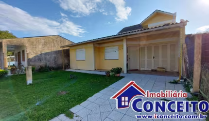 C674 - Linda residência com 3 dormitórios no balneário Ipiranga