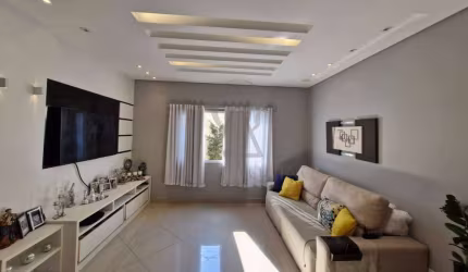 Casa à venda com três dormitórios -  Vila Tesouro -