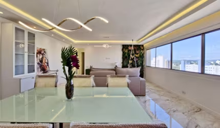 Apartamento à Venda - Vila Adyanna -