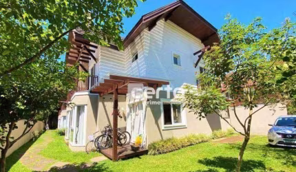 Casa com 4 dormitórios à venda, 113 m² por R$ 1.200.000,00 - Vila Luiza - Canela/RS