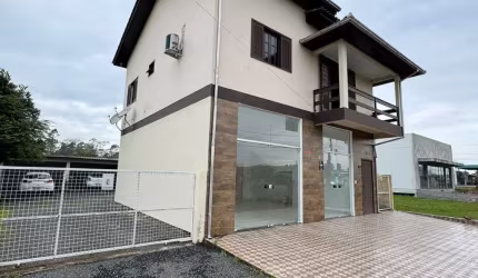 Casa e Sala Comercial em Forquilhinha/SC