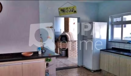 SOBRADO COM 5 QUARTOS PARA VENDA, CENTRO, PIRACAIA