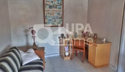 SOBRADO COM 3 QUARTOS E 2 VAGAS PARA VENDA NA VILA MARIA ALTA
