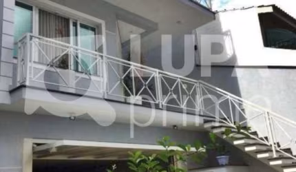SOBRADO COM 4 QUARTOS/SUÍTES, PISCINA, 8 VAGAS, PARA VENDA, TREMEMBÉ, SÃO PAULO