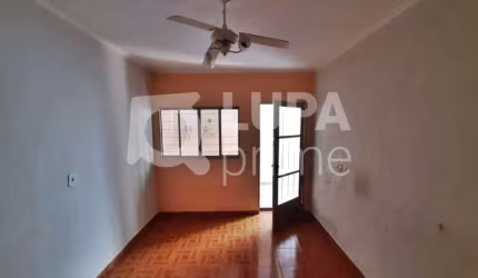 CASA TÉRREA PARA RENDA, VILA MEDEIROS