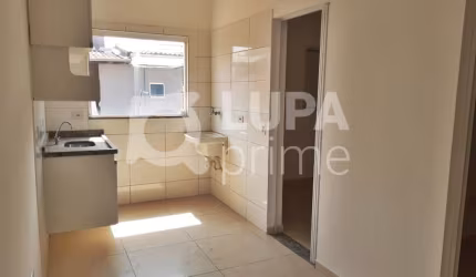 CASA TÉRREA COM 2 QUARTOS PARA LOCAÇÃO, PARQUE EDU CHAVES, SÃO PAULO