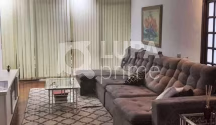 SOBRADO COM 3 QUARTOS, CLOSET, SACADA E 4 VAGAS, PARA VENDA, PARADA INGLESA, SÃO PAULO
