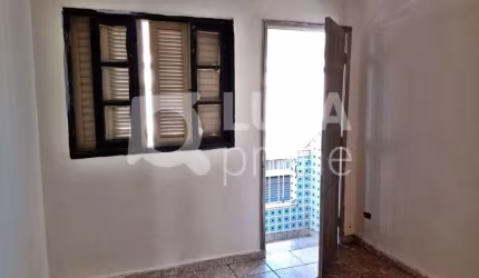 CASA ASSOBRADADA COM 2 QUARTOS PARA LOCAÇÃO, JARDIM BRASIL, SÃO PAULO
