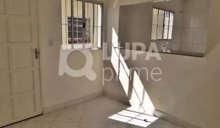CASA TÉRREA COM 1 QUARTO PARA LOCAÇÃO, VILA MARIA ALTA, SÃO PAULO