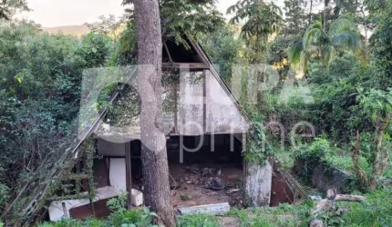 Terreno, em condomínio, de 1600m² à venda, em Mairiporã