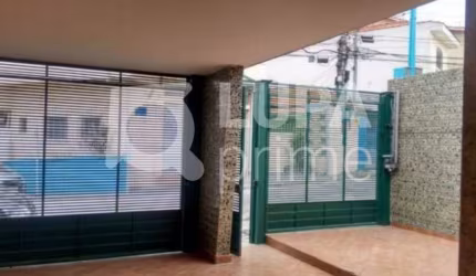 Casa Térrea com 3 dormitórios sendo 1 suíte á venda na Parada Inglesa