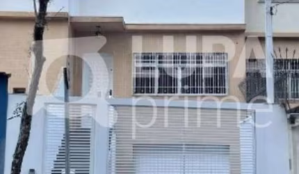 Sobrado com 2 dormitórios á venda na Santa Teresinha
