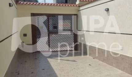 Sobrado com 3 dormitórios á venda na Vila Medeiros