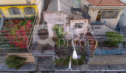 Terreno com 477m² de área construída em Chora Menino