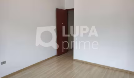 Apartamento com 3 dormitórios á venda na Vila Pauliceia