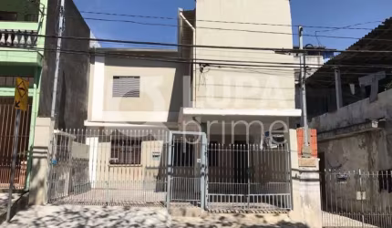 Casa Térrea com 6 dormitórios á venda no Sítio do Piqueri.
