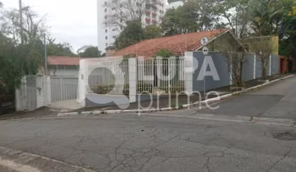 Casa térrea com 3 dormitórios de 370m² para Locação, no Jardim Floresta
