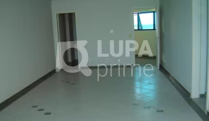 Sala comercial para locação em Santana!