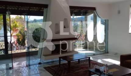 Sobrado com 3 dormitórios de 500m²  à venda, no Tremembé