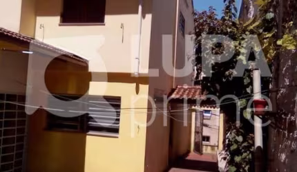 Sobrado Residencial com 2 dormitórios  à Venda em Santana.
