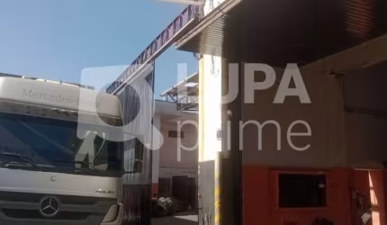 Galpão com 525m² de área construída para locação no Parque Novo Mundo