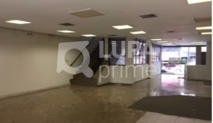 Prédio comercial com 659,40 m² para locação, na Casa Verde