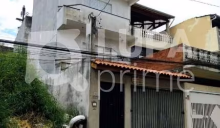 SOBRADO 4 DORMITÓRIOS (1 SUÍTE) Á VENDA NO TREMEMBÉ