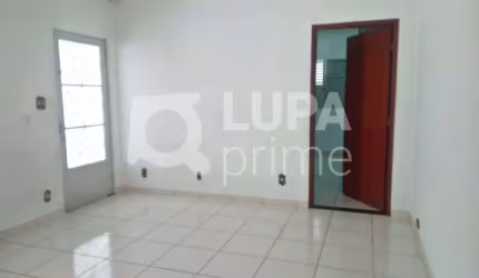 Sobrado 2 dormitórios para venda no Chora Menino