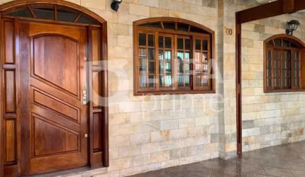 Casa à venda em Santana!