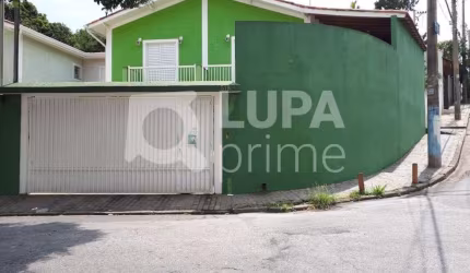 Sobrado com 3 dormitórios sendo 1 suítes á venda no Imirim