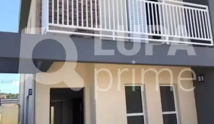 Sobrado com 3 dormitórios sendo 3 suítes á venda em Santana de Parnaíba