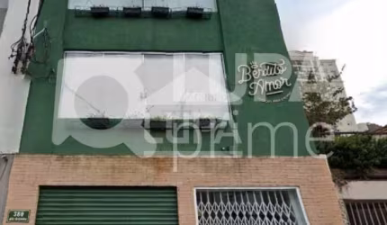 Ótimo Galpão com 360 metros