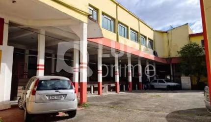 Salão Comercial com 362 metros para locação na Vila Nivi