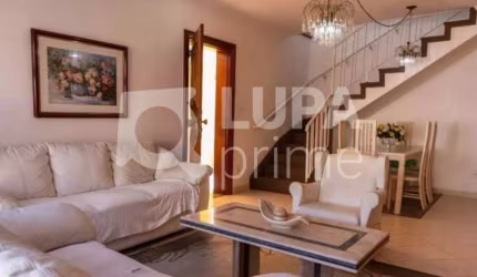 Casa com 3 quartos à venda na Vila Gustavo, 180m² e 5 vagas de garagem