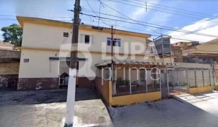 Sobrado com 2 dormitórios á venda na Bortolandia