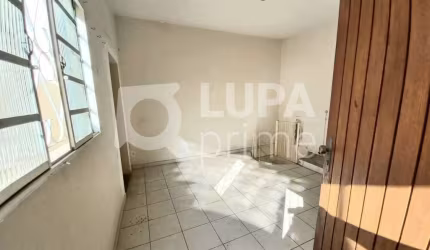 Sobrado com 3 dormitórios sendo 1 suíte á venda na Parada Inglesa