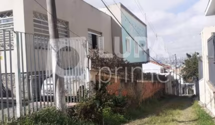 Sobrado com 6 dormitórios sendo 2 suítes á venda no Jardim São Paulo